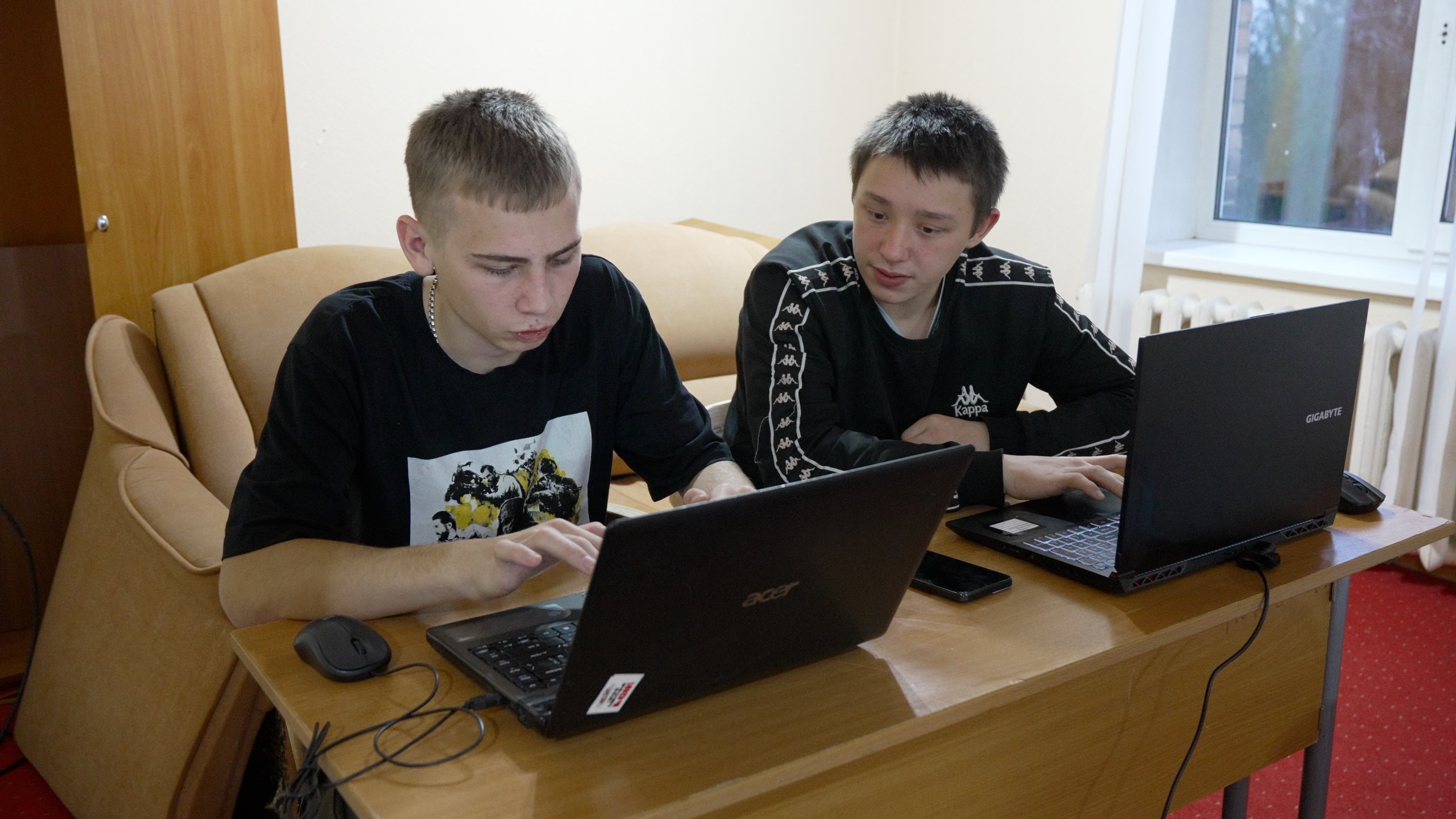 Zakhar_and_Dmitriy